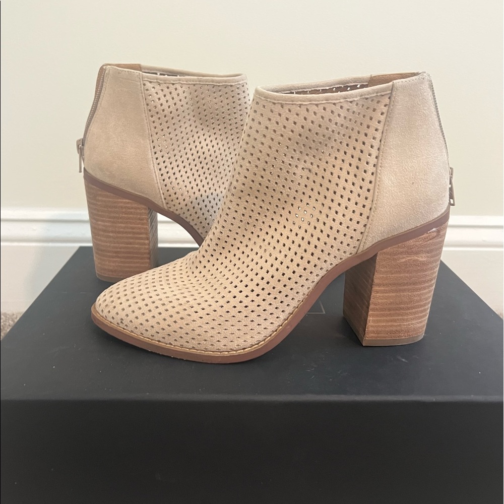 Abound booties